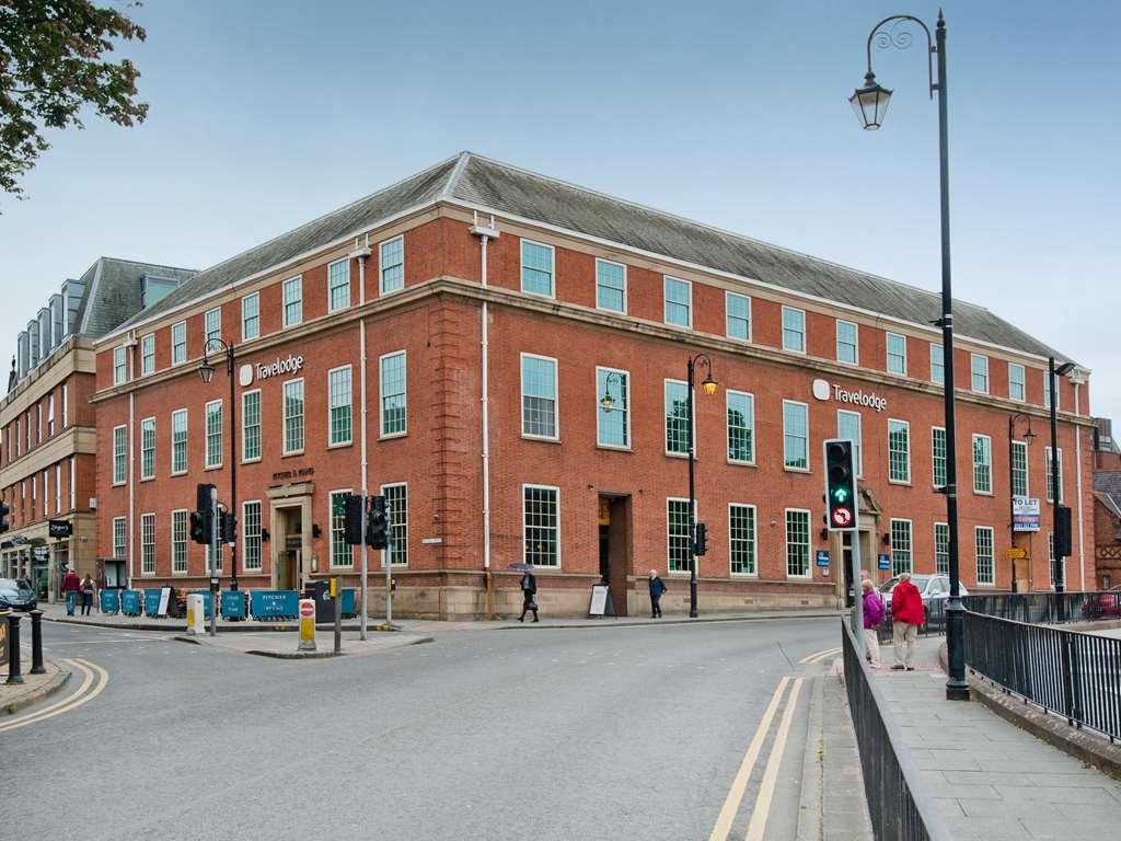 Travelodge Chester Central Екстер'єр фото