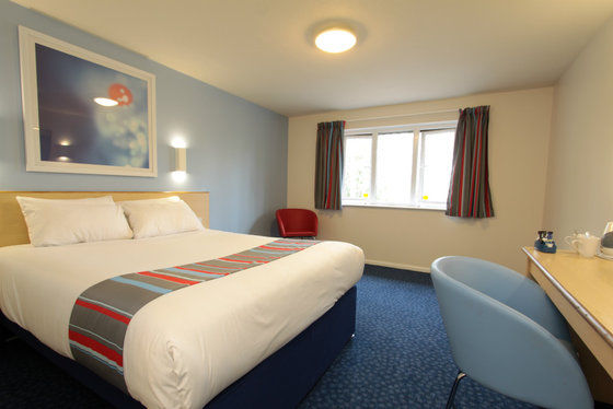 Travelodge Chester Central Номер фото